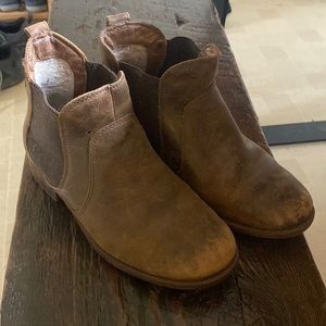 Ugg Chelsea Boots